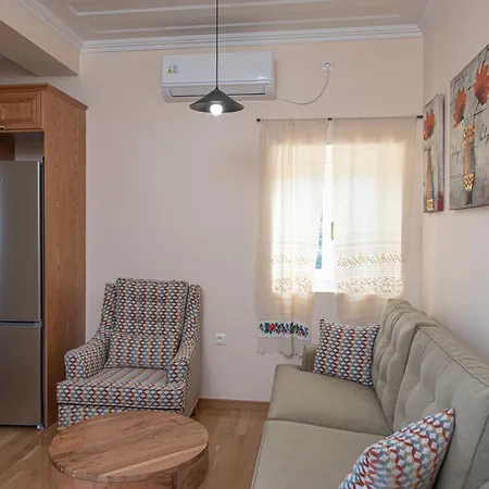 דירה Dervisia Stonehouse 2