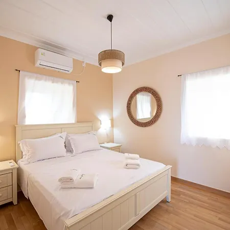 Dervisia Stonehouse 2 *
